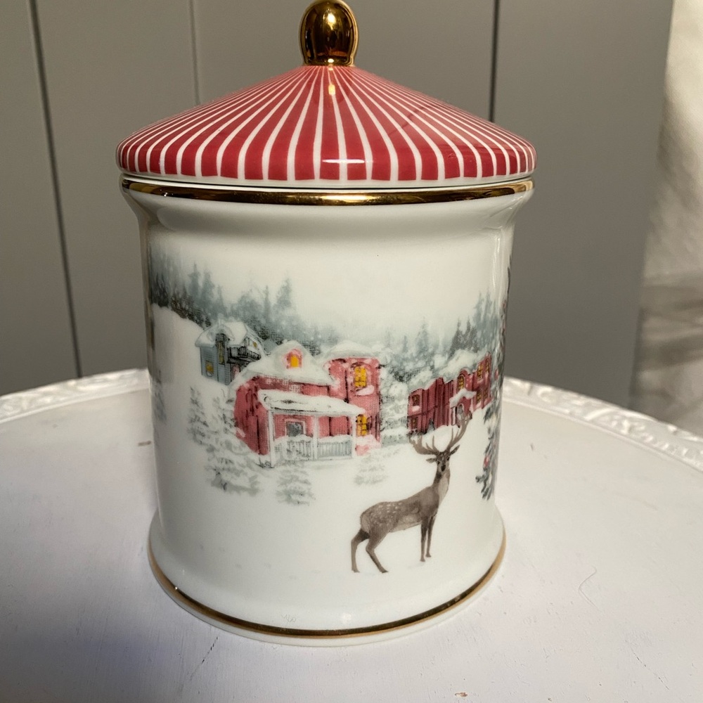 H&M PORCELAIN STORAGE JAR WITH MOTIF DEER HOLIDAY CANDY JAR - Picture 4 of 6